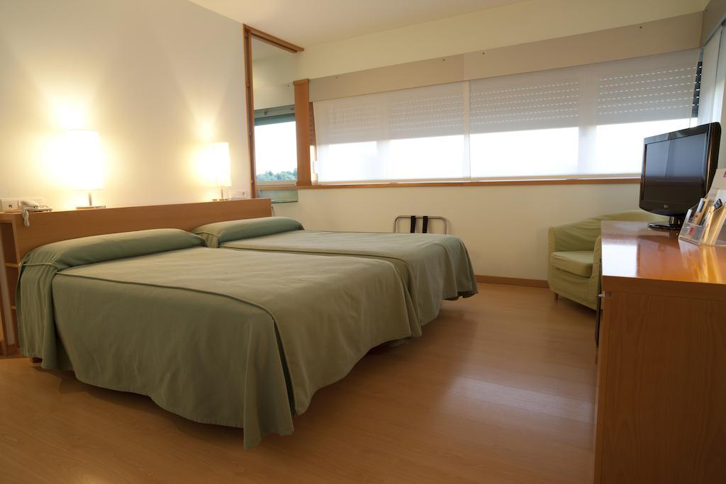 Hotel Los Rosales Almansa Room photo